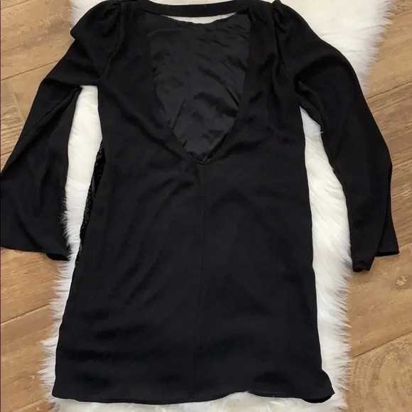 Express Open Back Long Sleeve Velvet Dress - Picture 4 of 5